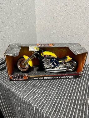 Nitro Burnout Chopper Toy Motorcycle - Yellow & Black